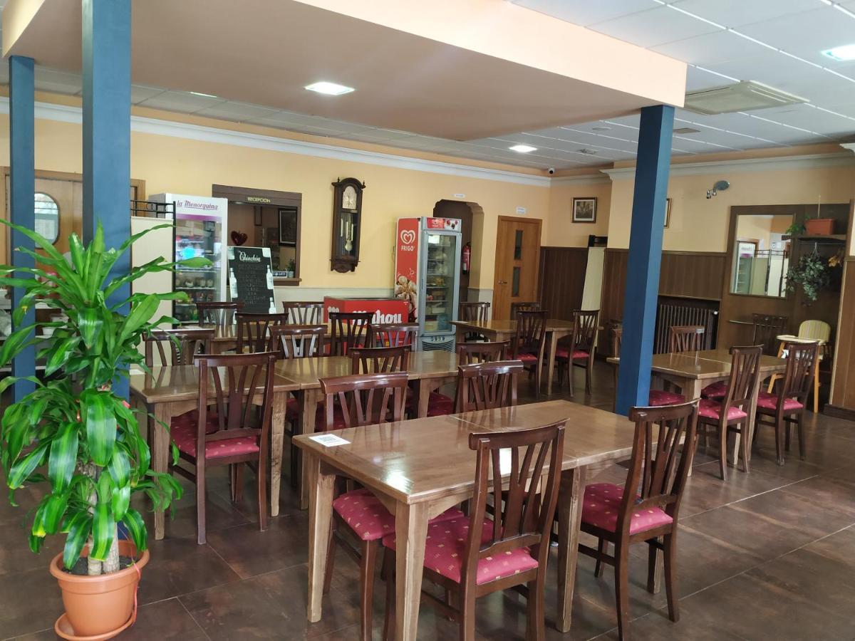Hostal agripino y Restaurante asiático Mora Exterior foto